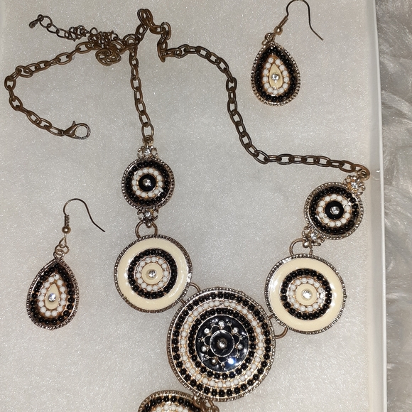 Necklace and Earrings - Picture 2 of 4